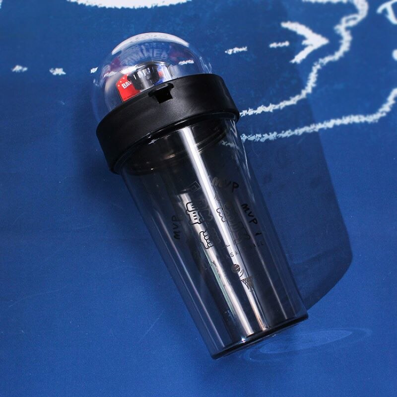 Gros basket-ball tir bouteille d'eau mignon couleur hommes et femmes bouilloire courrier gratuit enfants Drinkware