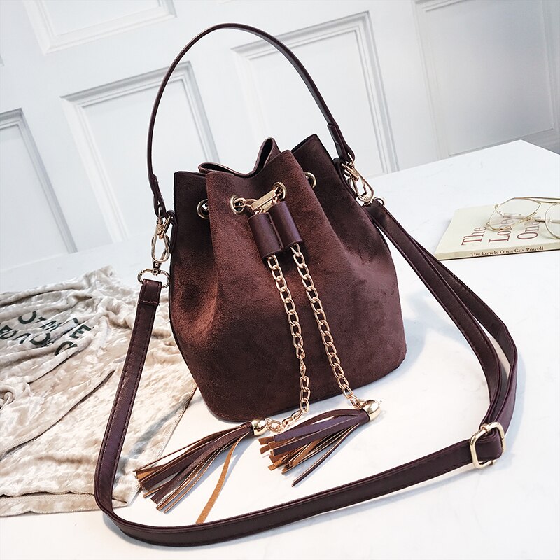 Moda nowy mini Crossbody torebki śliczne zamsz torebka wiadro organizator mały kutas PU skórzane damskie torby listonoszki: Kawy