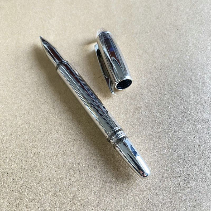 Caneta esferográfica minimalista de metal SW MB Geometria de platina - Rollerball com aderência de borracha Presente de escrita de escritório premium: Cores Misturadas