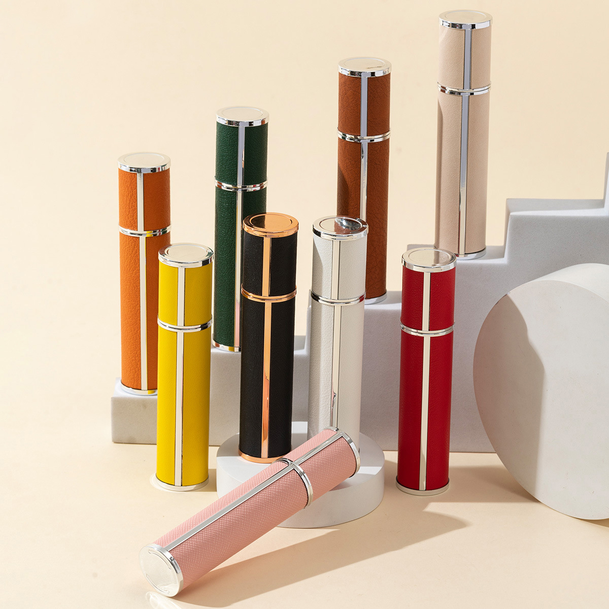 10ml leren parfumverstuivers, draagbare flesjes voor vloeibare cosmetica, mini-parfumflesjes voor op reis, navulbare lege spuitfles