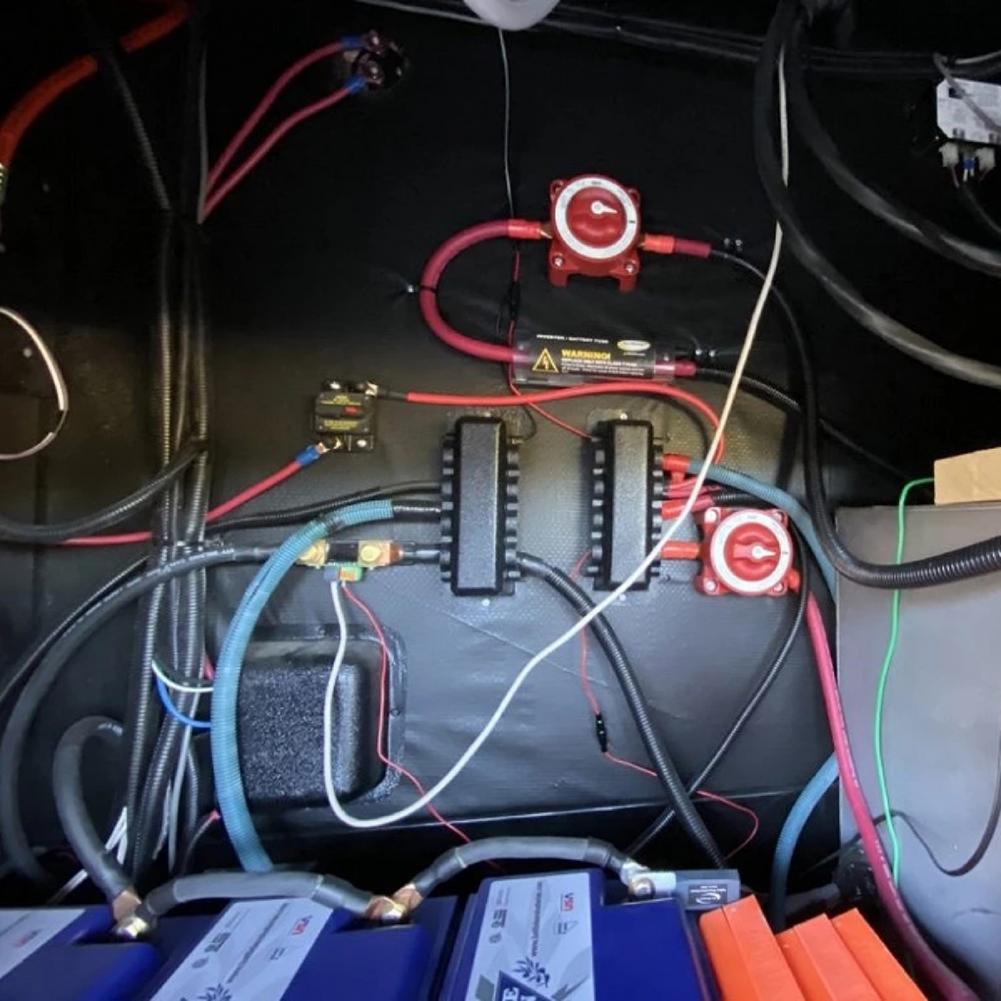 Isolator Switch Stable Performance Red Wide Application Battery Isolator Disconnect Rotary Isolator Switch for SUV