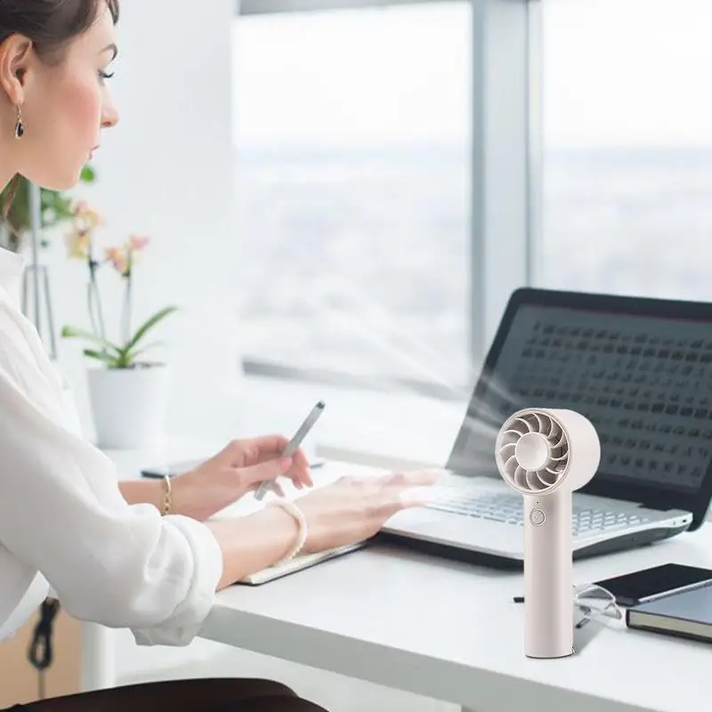 Draagbare elektrische ventilator Handheld ventilator op batterijen Reisaccessoires Oplaadbare turbineventilator Kleine zakventilator