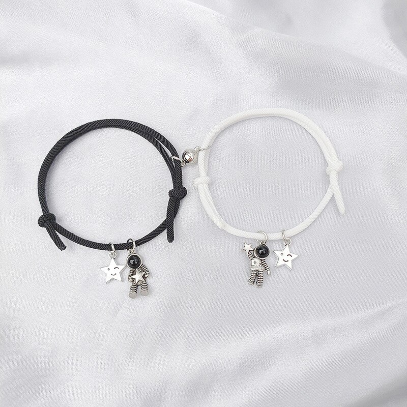 European magnetic win astronaut couple bracelet for lovers milan rope astronaut bracelet for couple jewelry zr -12: Black and white
