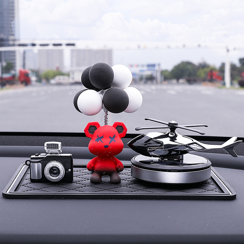 Bildekoration interiörtillbehör små ornament mittkonsol internet kändis kvinnor män modell söt bil: Gul