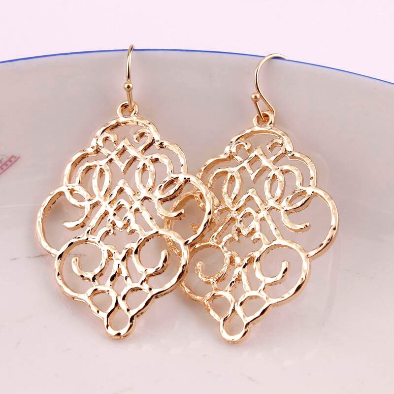 Vintage bohemiska guld filigran marockanska statement dangle örhängen för kvinnor enkla smycken örhängen: Guld-