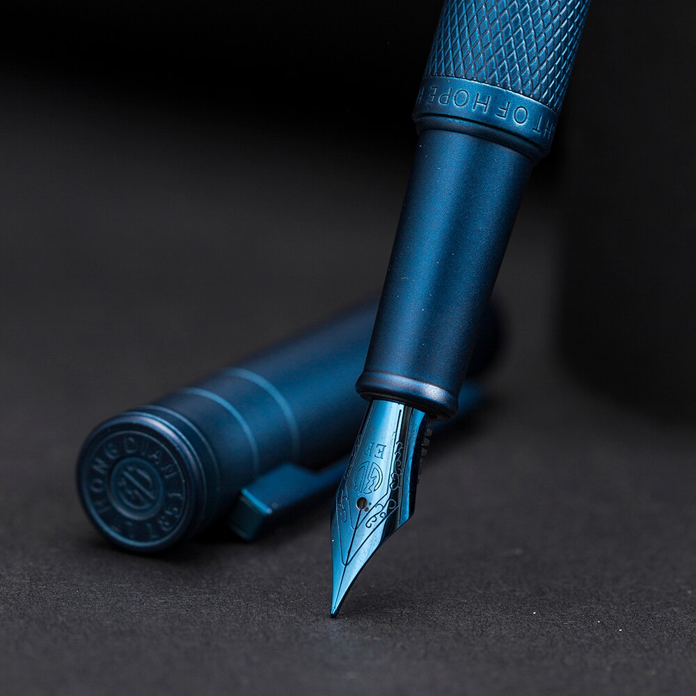 Pluma estilográfica de Metal de bosque azul oscuro Hongdian, plumín azul EF/F/Bent, textura de árbol hermoso, excelente escritura, bolígrafo de oficina de negocios, novedad