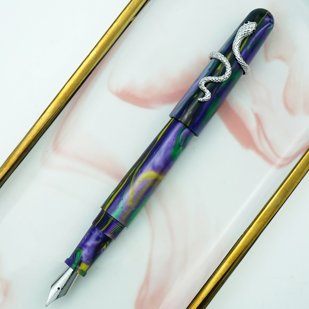 Fuliwen 017 Rode Hars Acrylicfountain Pen Big Size Inkt Pen Met Unieke Zilveren Snake Ring Ef/F/M nib Luxe Voor Office Home