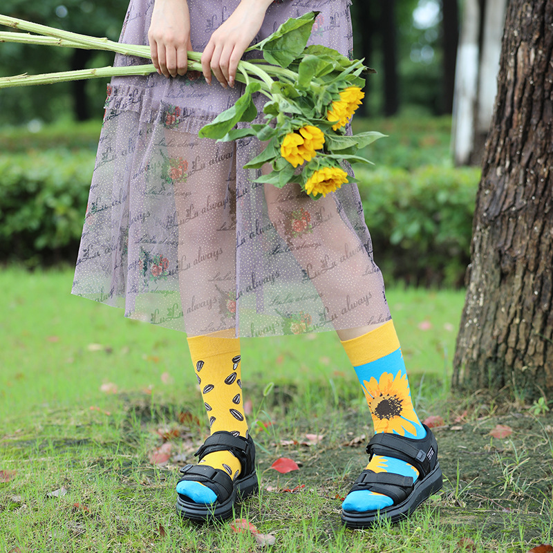 Nueva AB asimétrico Pato Mandarín calcetines para hombres y mujeres de dibujos animados divertido lindo Animal medio alto calcetines de algodón de tubo