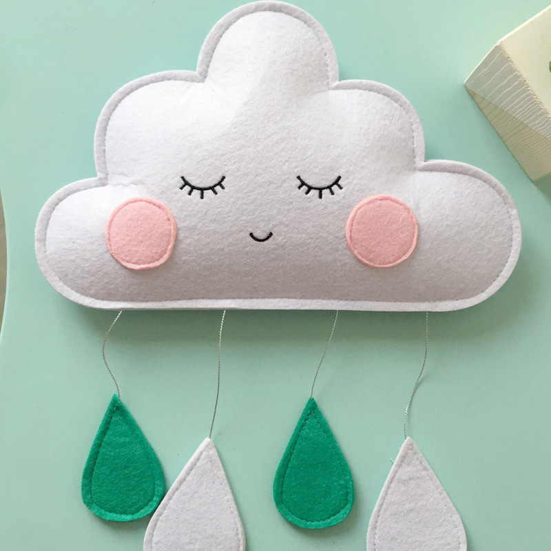 Colgante de gota de agua de nube de fieltro nórdico colgante de pared habitación decorativa para niños tienda decorativa para bebés utilería para foto de decoración de guardería: white 02