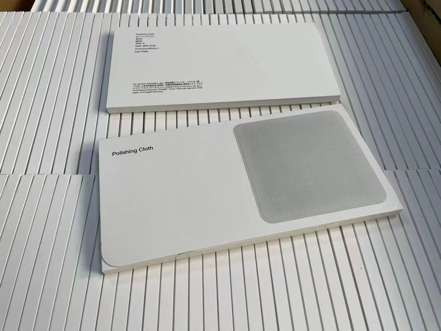 Polieren Tuch Für Apfel Bildschirm Anzeige Glas Reinigung Tuch Liefert Für iPhone iPad Macbook Nano-Textur Tafeln Polnischen Tücher: 1 PC mit Kasten