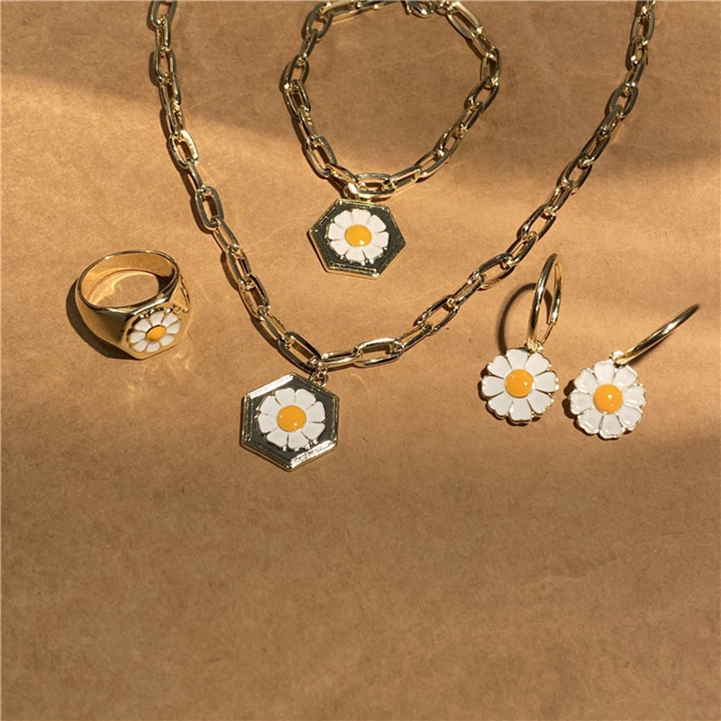 Korean Small Daisy Metal Pendant Necklace Ring Bracelet Female Girl Jewelry Set