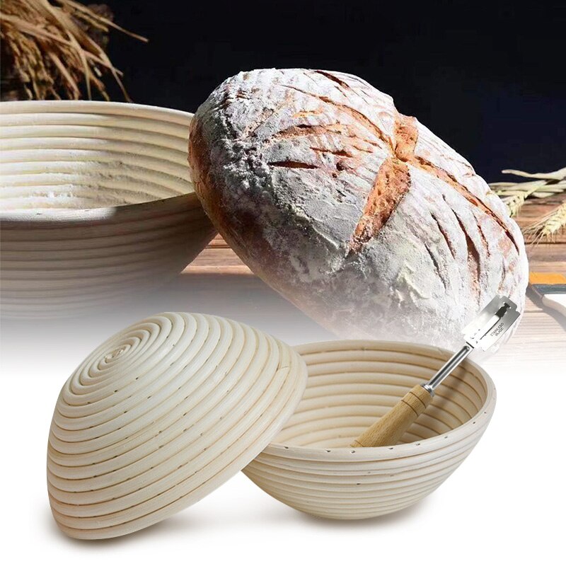 Banneton Brood Proofing Mand, 13 stuks zuurdesem starterkit, 2 ronde 22,5 cm manden, lame, messen, plakpers, katoenen hoezen, siliconen borstel en meer - zuurdesembrood bakset (13 stuks set met doos