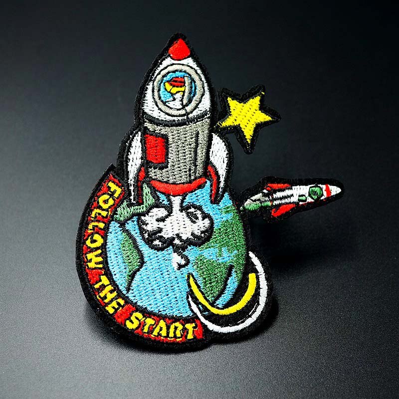 Rocket Size: 8.2x9.7 cm DIY Patches Doek Patch Geborduurde Leuke Badges Hippie Ijzer Op Cartoon Patches Voor kleding Sticker