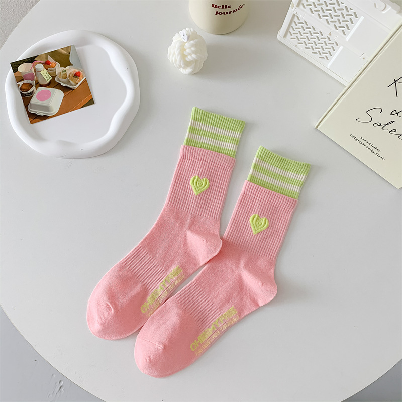 Women Cotton Socks Stripes Love Heart Embroidery Cotton Crew Socks Cute Kawaii Harajuku Streetwear Lolita Girls Calcetines Mujer: black