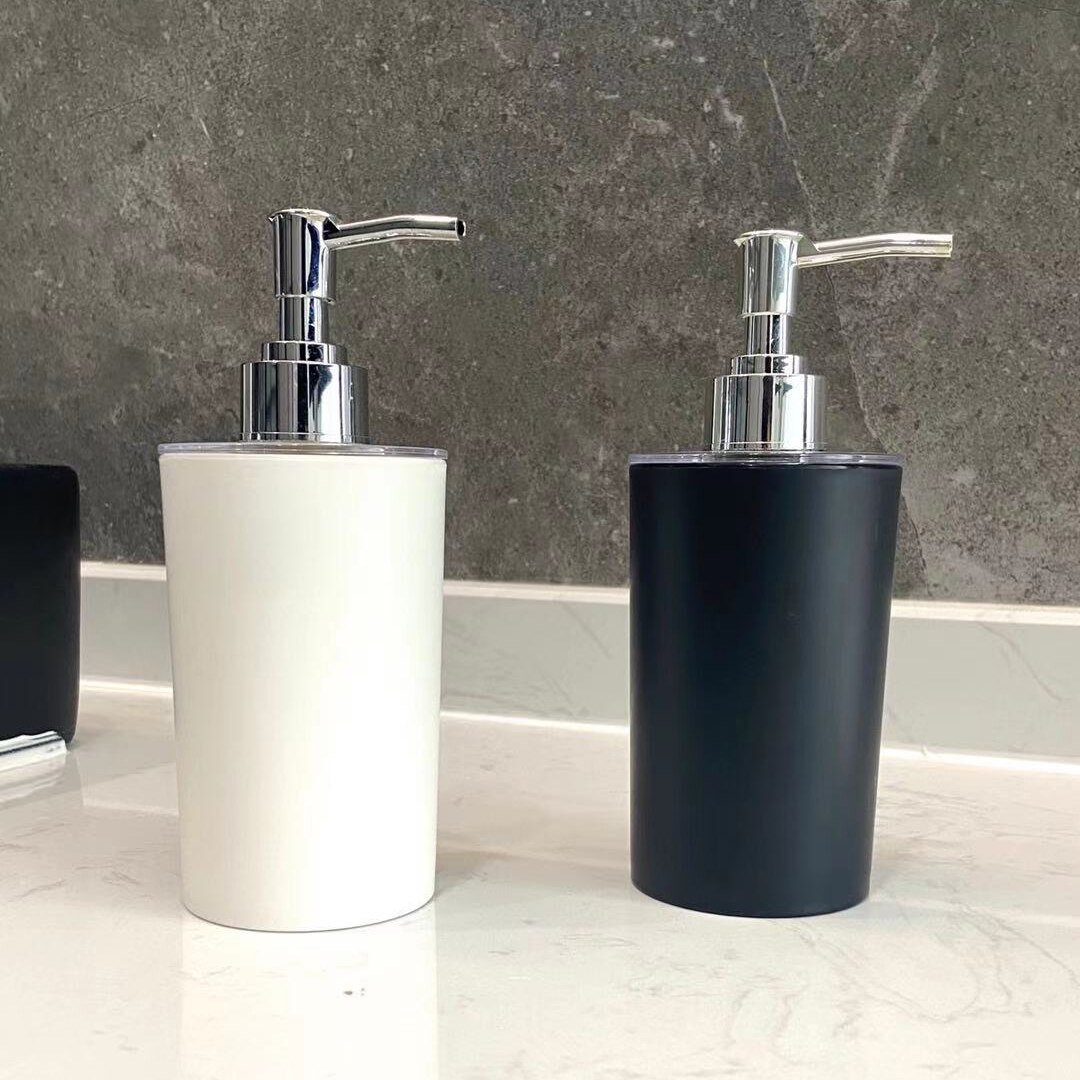 320ML Plastic Liquid Soap Dispensers For Bathroom White Black Bottle Bathroom Accessories Lotion Storage Bottle