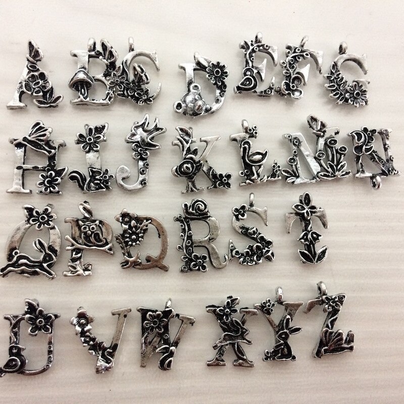 78 stk/parti 26 bogstaver emalje legering alfabet vedhæng abc ord tag charms smykker gør det selv tilbehør 18*13mm