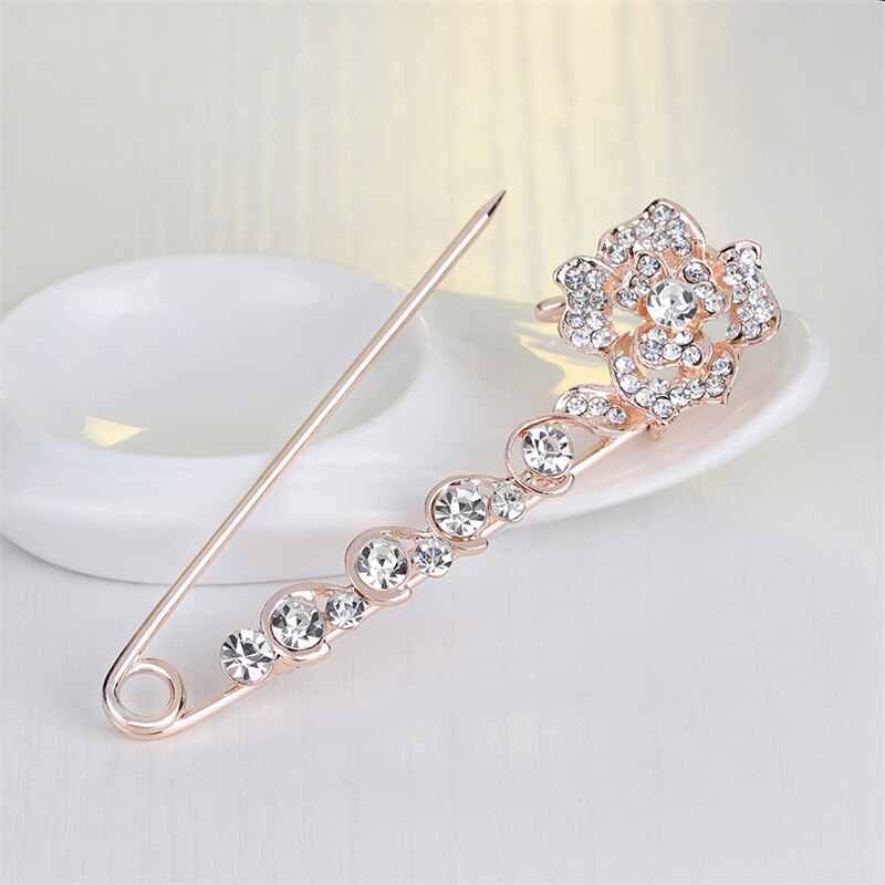 Koreanische Ausführung und beliebte retro-brosche mit diamanten, Rose aus legierung, große anstecknadel, mädchenkleidungsaccessoires