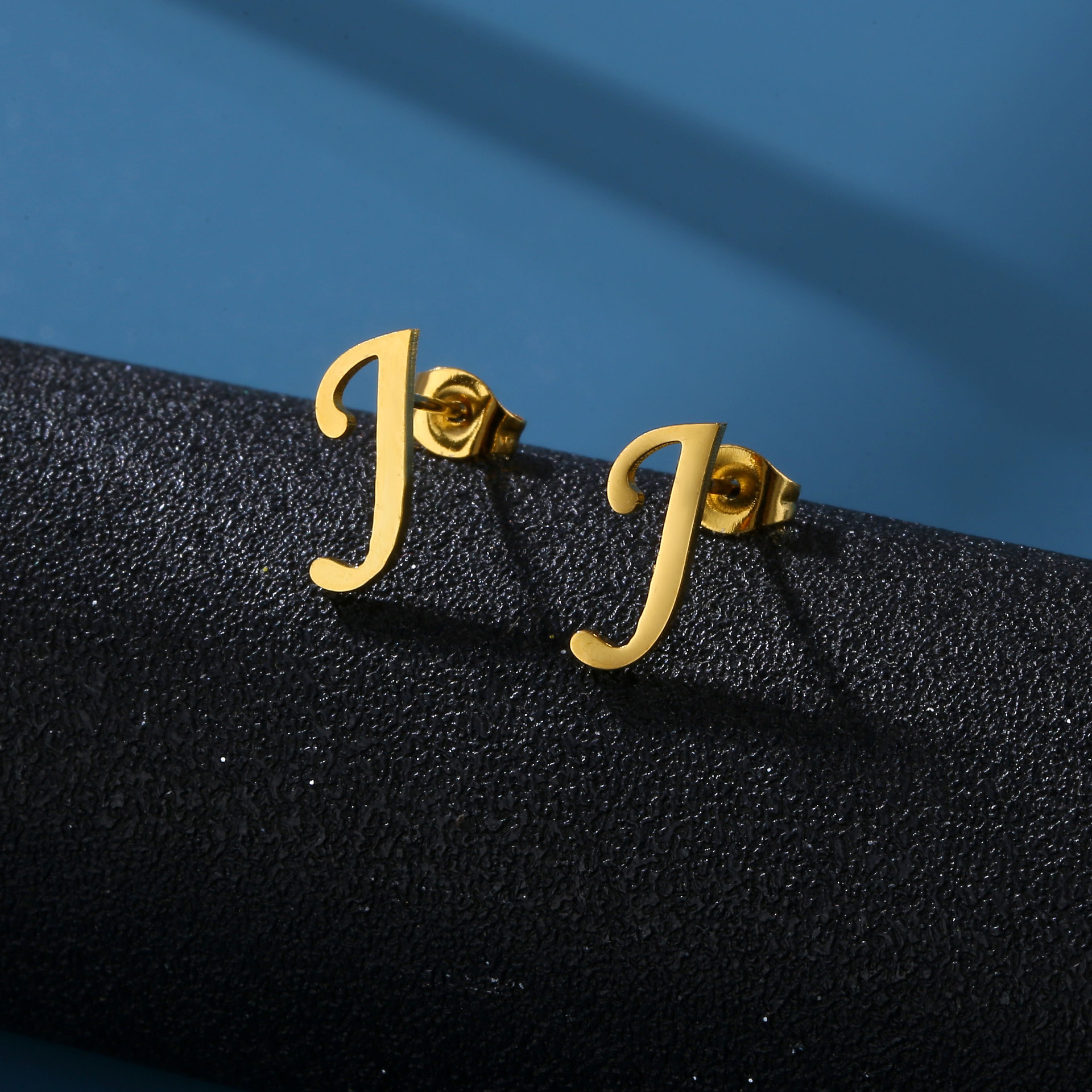 Boucles d'oreilles en acier inoxydable avec lettres initiales minuscules, à la , A/B/C/R/T, 26 lettres de l'alphabet, bijoux pour femmes et amis