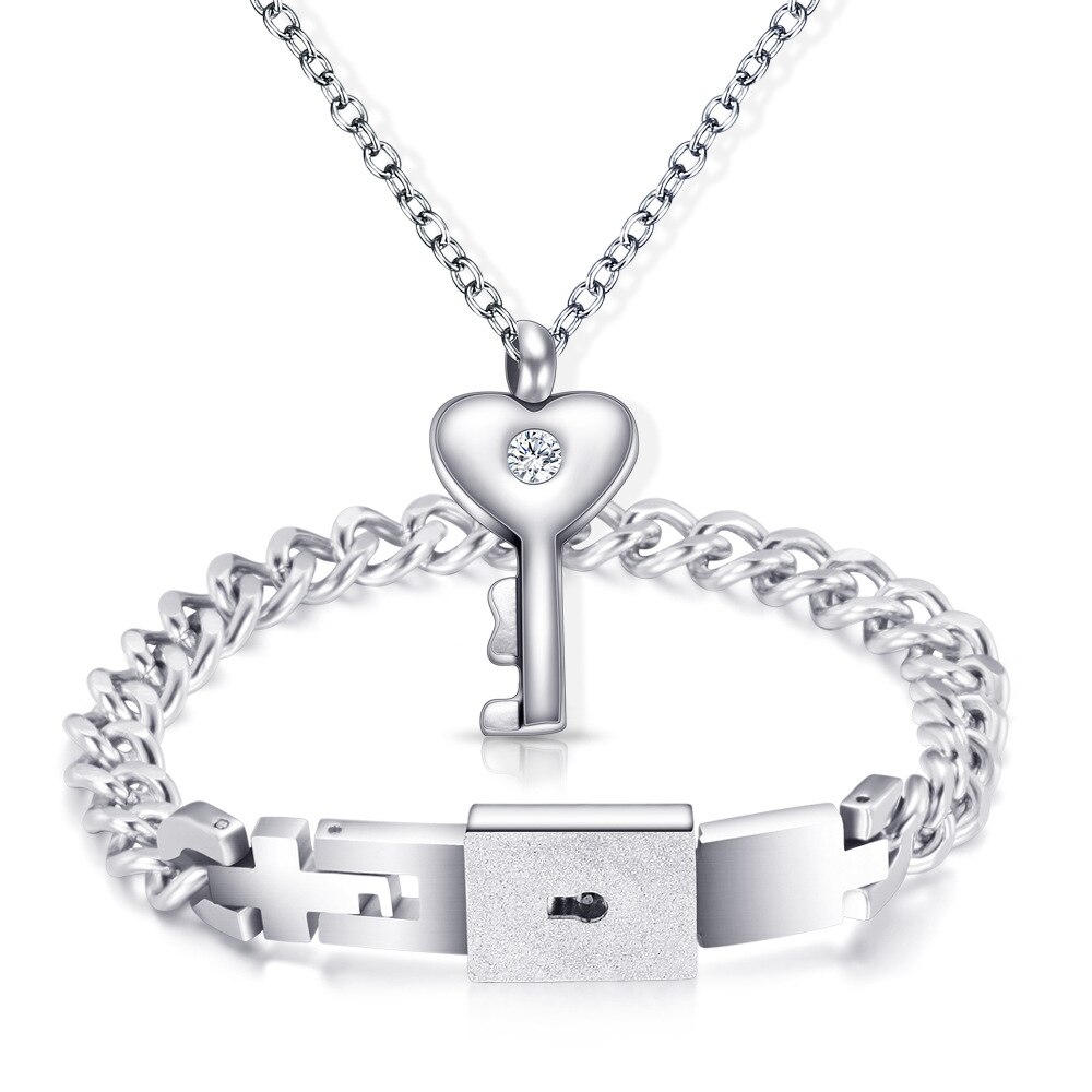 Setti ruostumaton teräs amor rakkaus sydän lukko avain pari rannekoru hänen kuningas ja kuningatar rannekorut rannekorut naiset miehet choker korut: Sinivalkoinen sinkitty