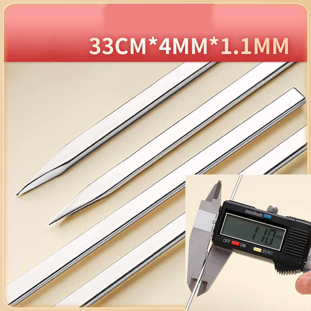 50 Pcs Rvs Bbq Barbecue Spiesjes Platte Metalen Spiesjes Voor Grillen Herbruikbare Bbq Sticks Met Draagbare Opbergtas: 33CMx 4MMx1.1MM