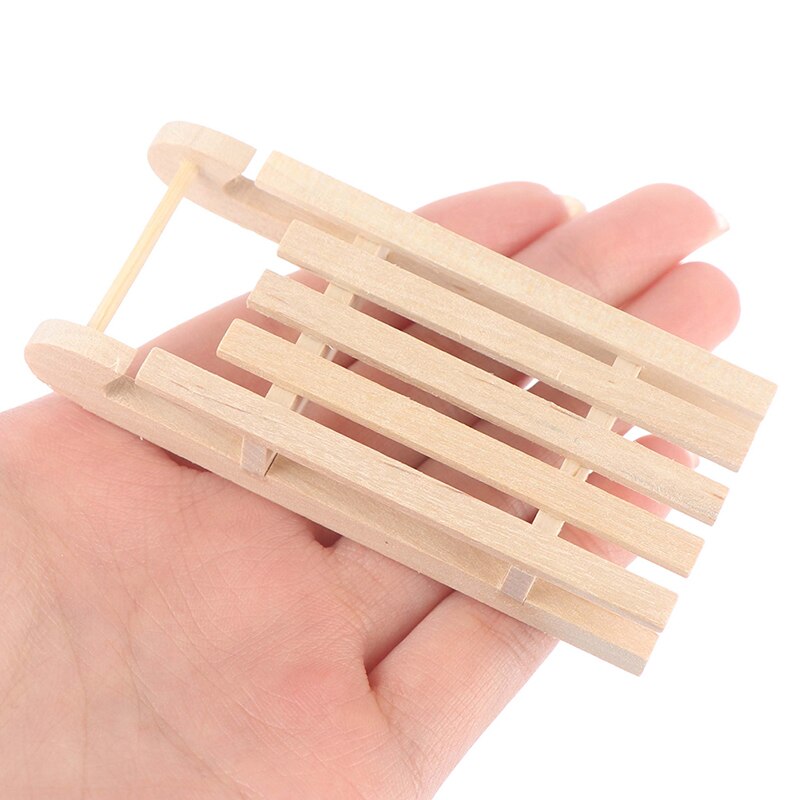 1/12 Mini Wooden Sleigh Box Model DIY Christmas Landscape Doll house Accessory