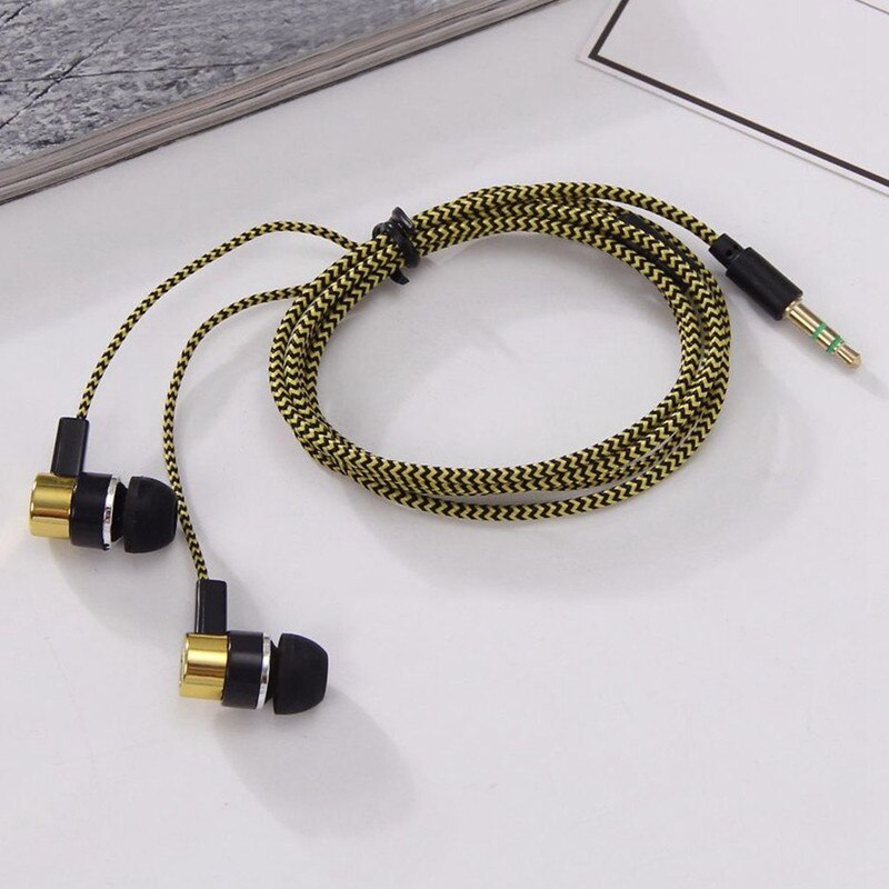 In ear stereo hovedtelefoner med ledning 3.5mm bas-høretelefoner med sportskabel til smartphone