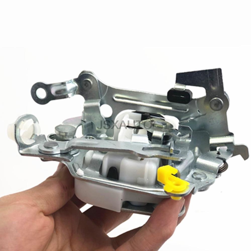 Direct injection Excavator Accessories Cab door lock assembly for HITACHI EX120/ZAX200-6/200-3G: lock block