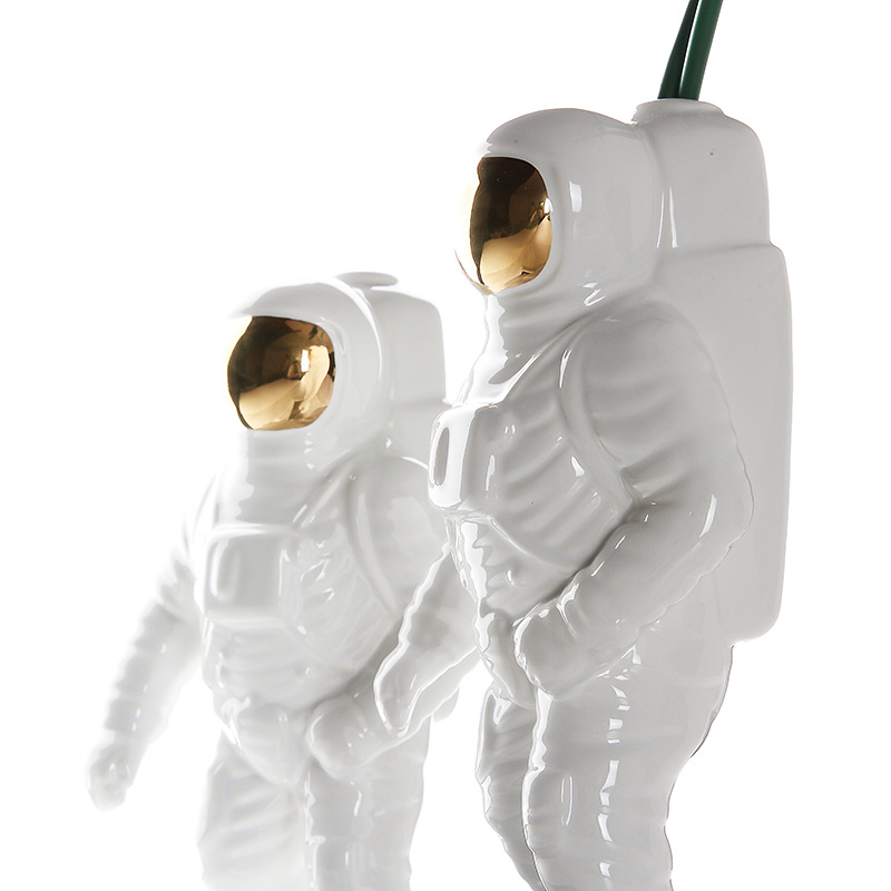 florero de cerámica escultura astronauta robot cohete hombre espacial estatua cosmonógrafo decoración del hogar para decoración de mesa artesanal