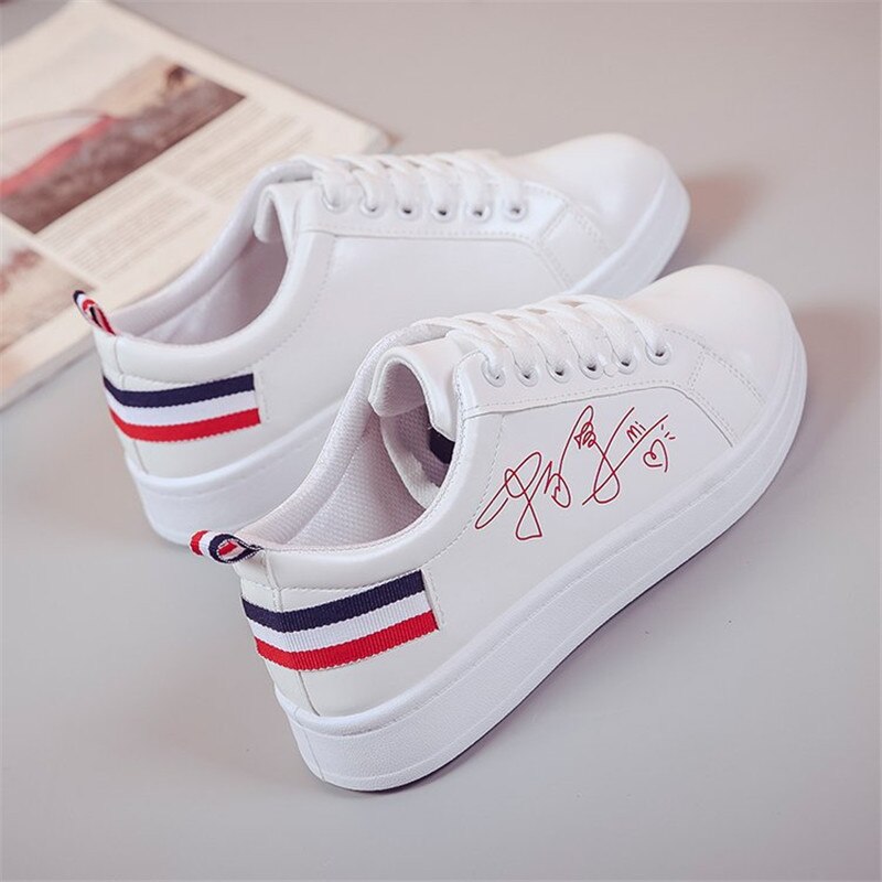 Kvinde sko kvinde pu læder sko damer åndbar sødt hjerte lejligheder fritidssko hvide sneakers  s0913