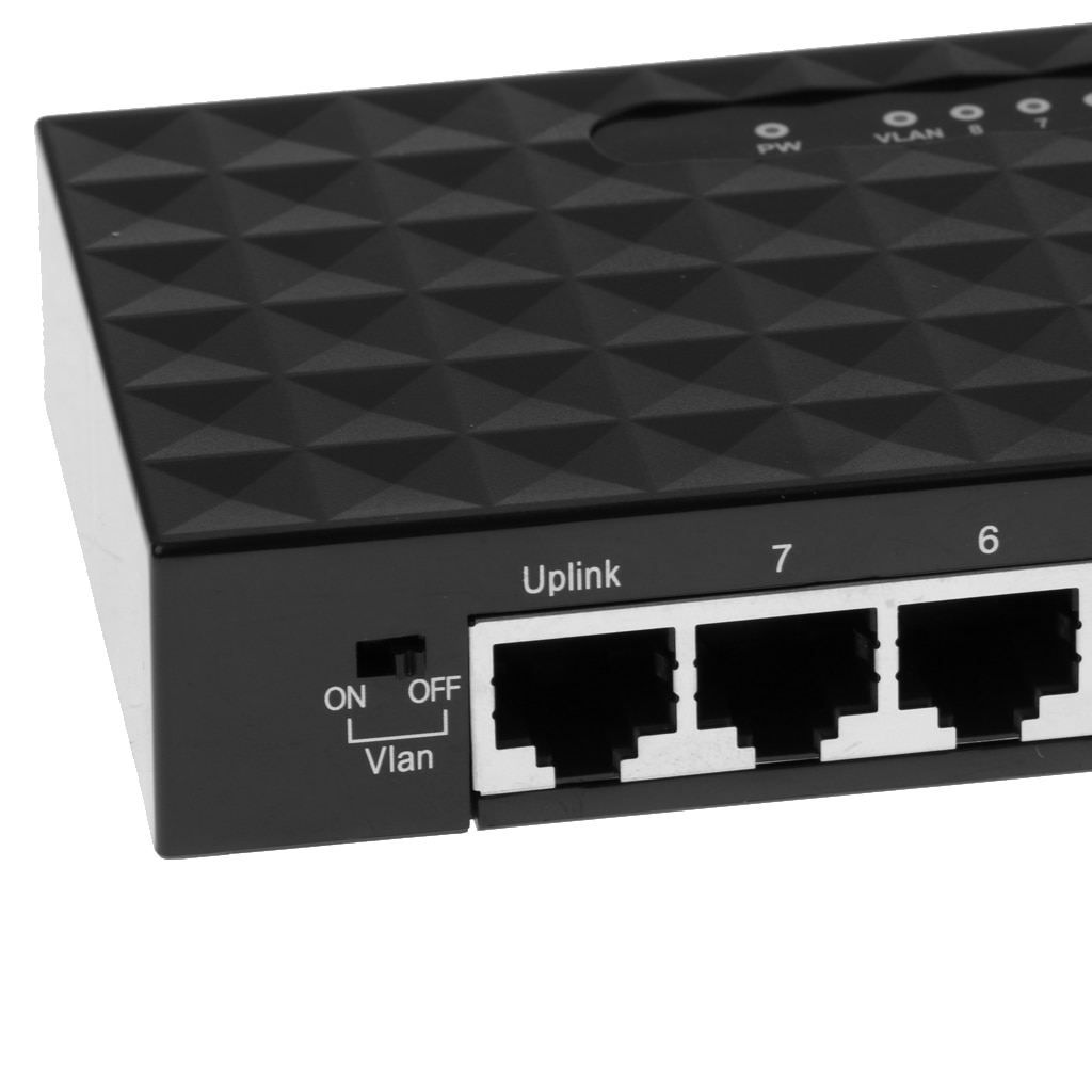 8-Port Fast Ethernet Desktop Plug-and-Play VLAN Switch Connect Router