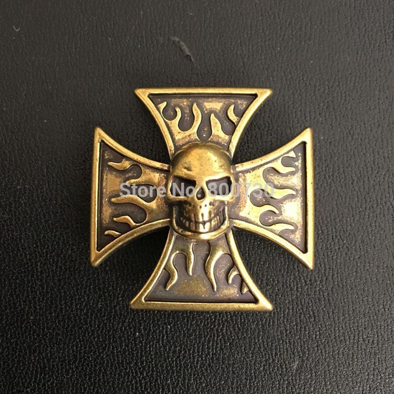 (KBM60) 10 pc 29.5mm Skull Cross Concho Westerse Paardensport Tack Concho Screwback Concho Leathercraft Antiek-Brons