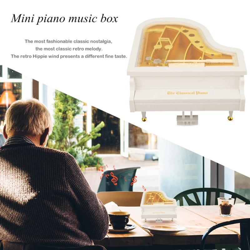 Caja de música modelo Mini Piano caja Musical antigua de Metal de boda decoración del hogar de Año cajas de música