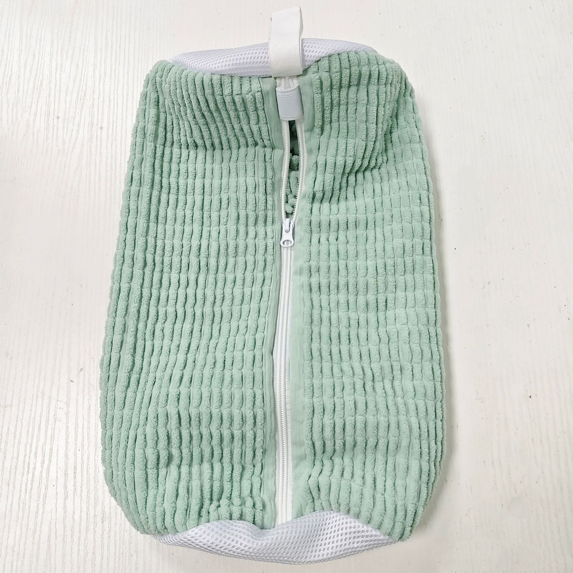 Durable Shoe Washing Machine Bag All Shoe Types Oval Protective Laundry Bag Rich Fluff Interior Minimize Noise Anti Deformation: green
