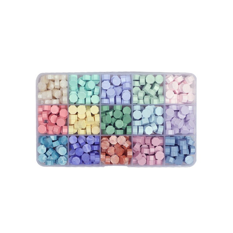 Perline di ceralacca colorate che mescolano i mestieri di colore per il sigillo di cera del bollo della cartolina di nozze della busta: D