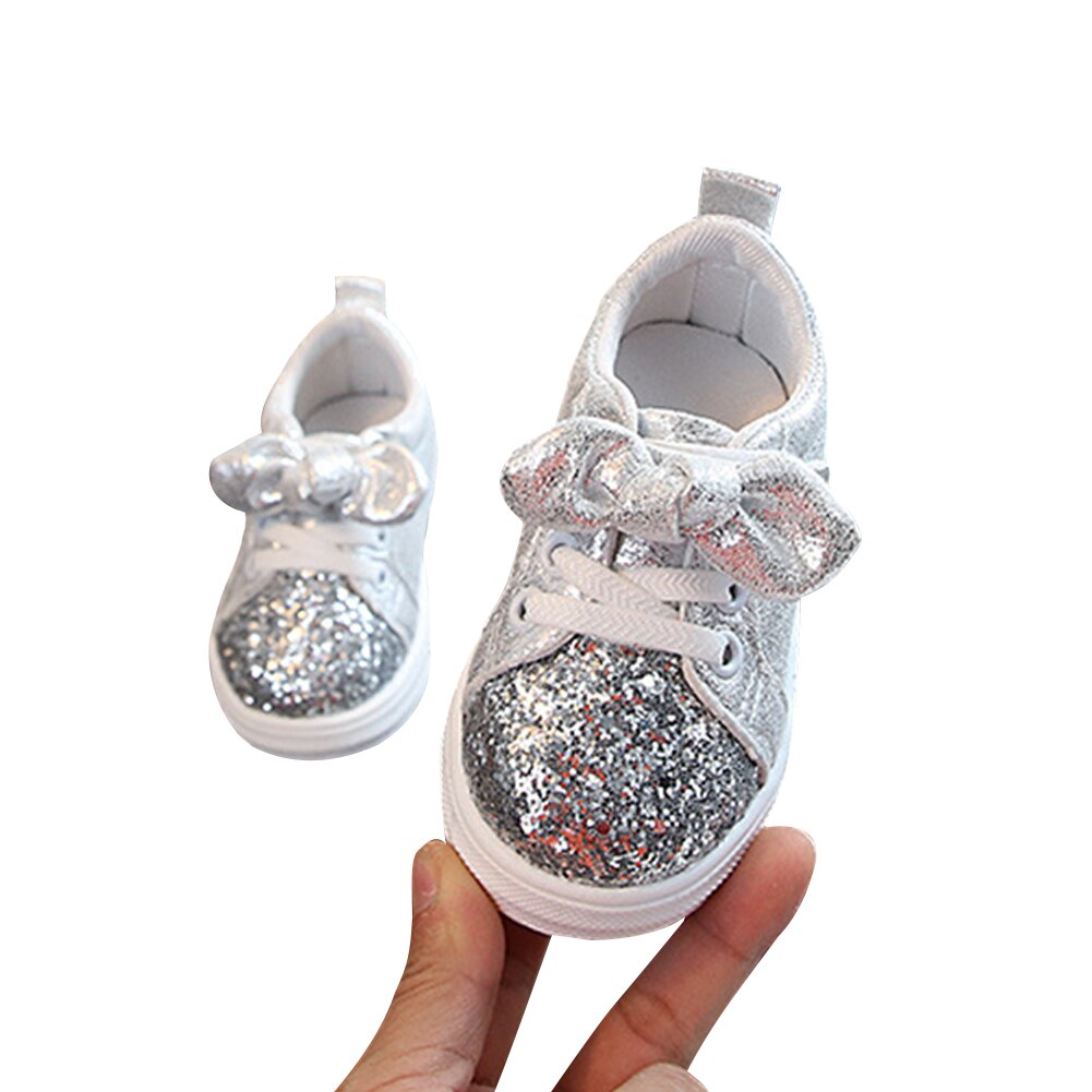 Chaussures de Sport pour petites filles de 1 à 3 ans, baskets à paillettes avec nœud, à semelle plate, brillantes, à la , 1 paire: Argent / 23