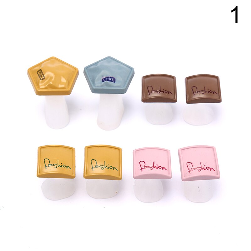 8Pcs/Set Soft Silicone Flower Heart Toe Separator Foot Finger Divider Form Manicure Pedicure Care Nail Art Tool Holder Accessory: Light Grey