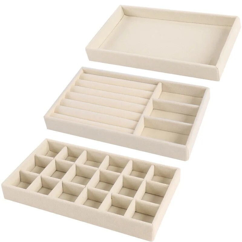 Espositore per gioielli in velluto Porta gioielli squisito Anello portatile Orecchini Collana Organizzatore Scatola di immagazzinaggio Vassoi organizzatore Beige