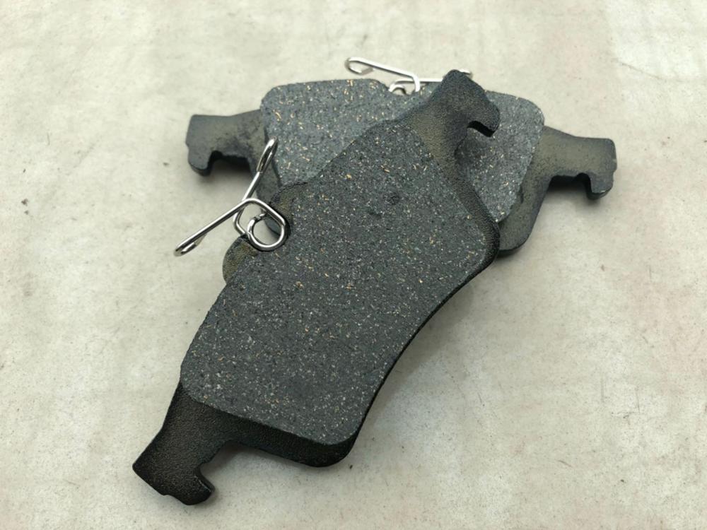 Front Brake pads set auto car PAD KIT-FR DISC BRAKE for FORD FOCUS1.6 Chevrolet CRUZE Automobile part