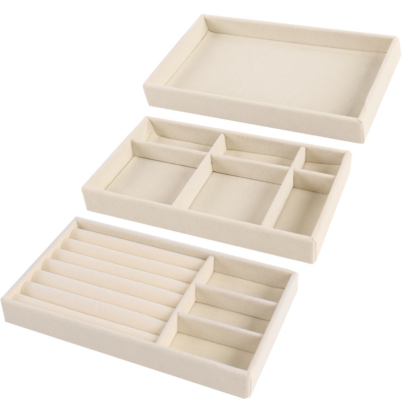 Espositore per gioielli in velluto Porta gioielli squisito Anello portatile Orecchini Collana Organizzatore Scatola di immagazzinaggio Vassoi organizzatore Beige