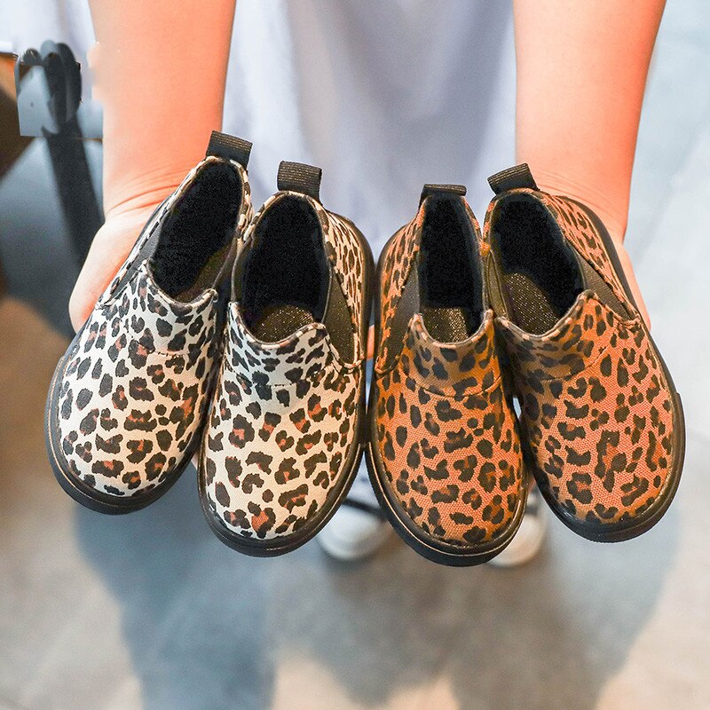 Ragazze aumento Autunno Nuovi Bambini Brevi Caricamenti Del Sistema di Modo Della Stampa Del Leopardo Scarpe per Bambini Ragazzi Della Caviglia Stivali casuale scarpe da ginnastica SZ311