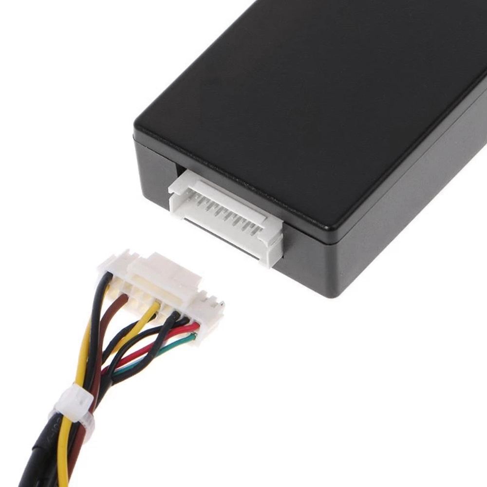 Rgb naar (rca) av cvbs signaalconverter/decoderbox adapter voor de originele achteruitrijcamera van de tiguan, golf 6 en passat cc.