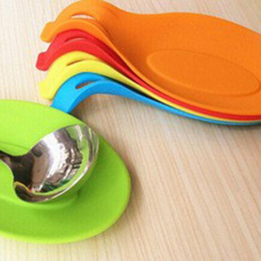 1pcs Food Grade Silicone Spoon Rest Heat Resistant Placemat Glass Coaster Silicone Spoon Holder Kitchen Tools Accessories 5z