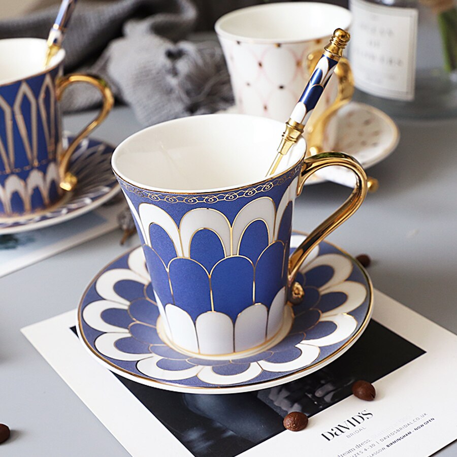 Porcelana Espana taza De café y platillo De lujo real De China De hueso Tazas De Ceramica Creativas porcelana Espresso taza De lujo