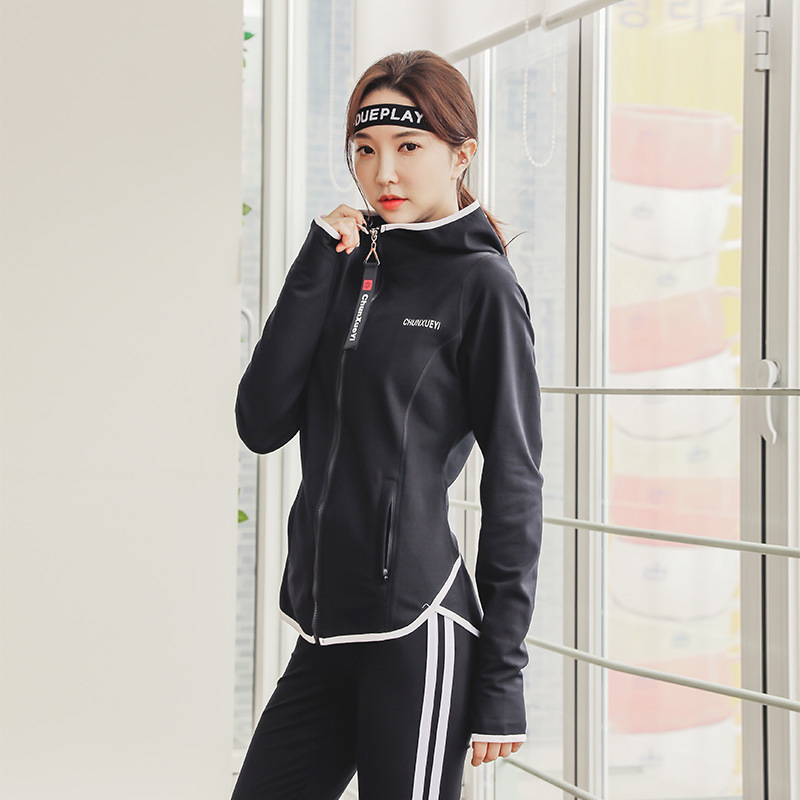 Sportliche damen-shirts, schmal geschnittene, langärmelige fitnessjacken, yoga-crop-tops mit daumenlöchern, gymnastikjacken, trainings-sweatshirts