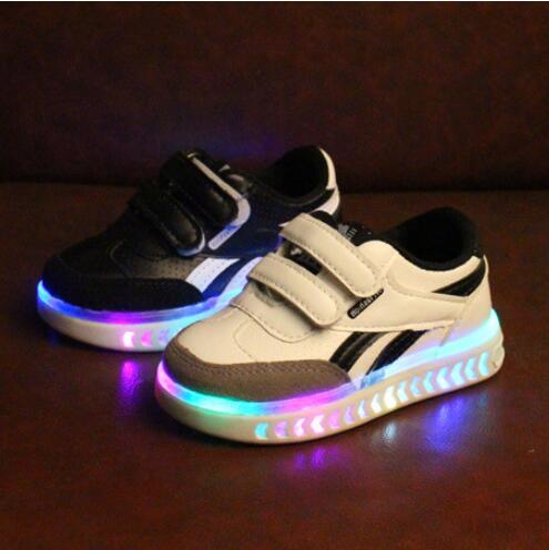 Cool lighted kids LED shoes Autumn flash glowing baby girls boys sneakers children Sports shoes