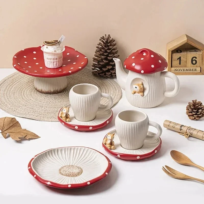 Conjunto completo de utensílios de mesa cogumelo fofo Prato de copo de cerâmica Tigela de sopa Par com colher copo de leite Louça infantil Utensílios para cozinha