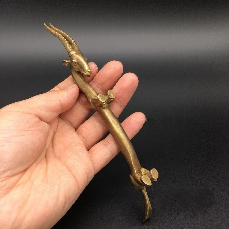 Collectie Chinese Messing Gesneden Mooie Dier Schapen Vorm Borstel Pen Houder Mooie Kleine Standbeelden