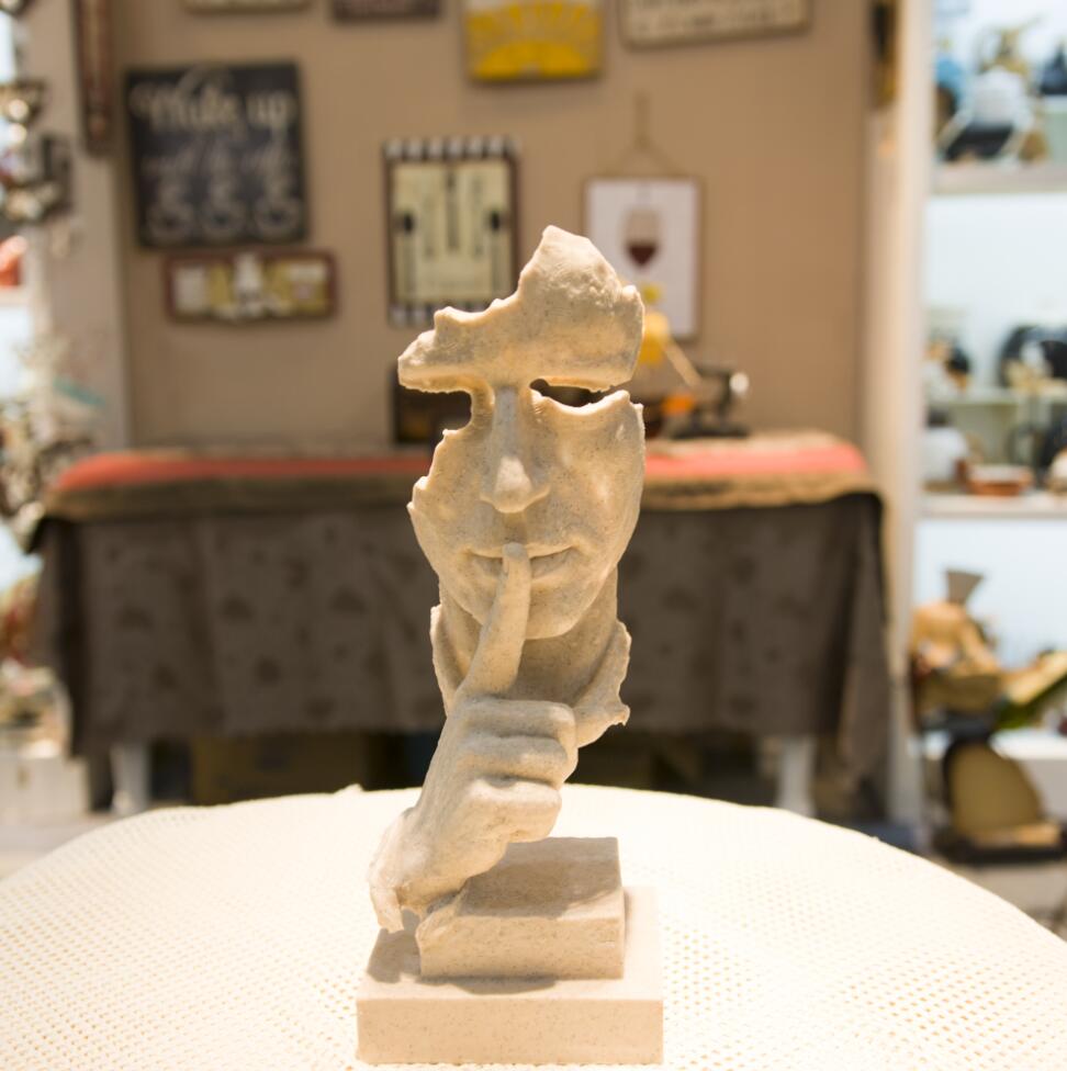 Moderne statuer abstrakte ansigter kunst stuer antikke boliginventar og dekorationer i nordeuropa: 3