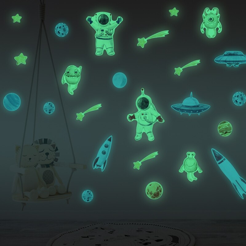 Universe Decoratieve Muur Sticker Astronaut Glow DIY Cartoon Lichtgevende Muurstickers Glow In The Dark Voor Kinderen Slaapkamer
