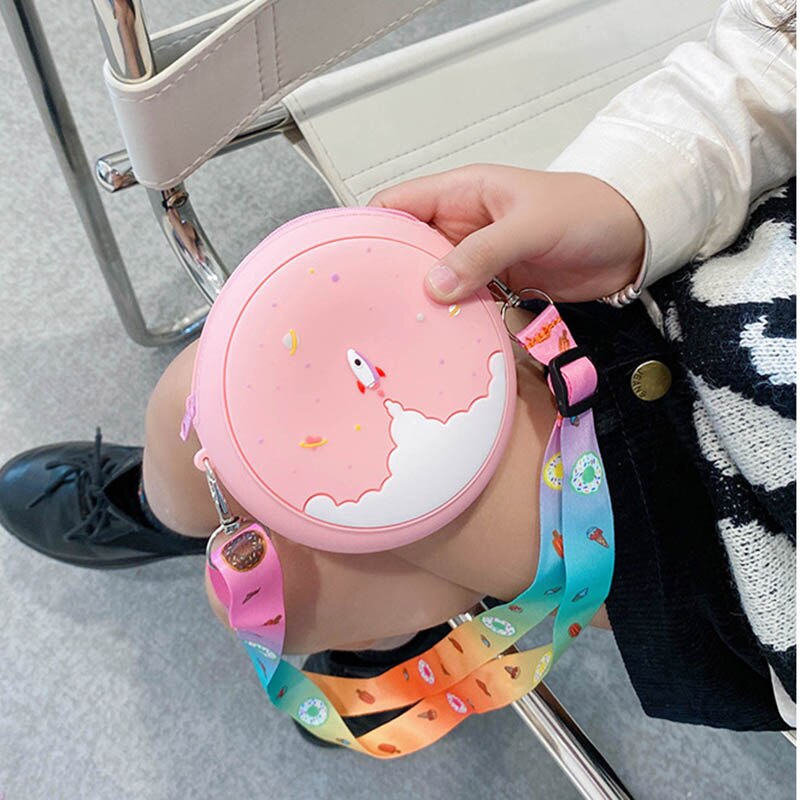 Silicone arco-íris redondo crossbody moeda saco criança menina crianças bolsa de ombro alça ajustável férias viagem bolso pacote